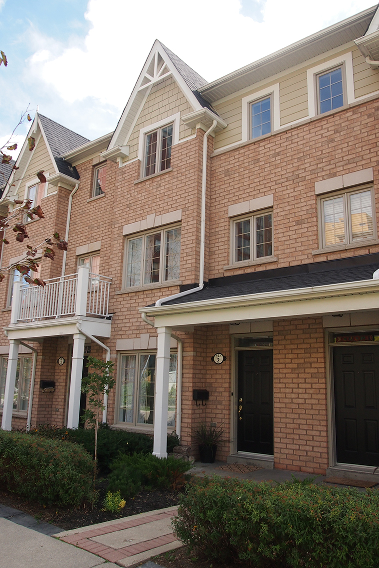 Lakeshore Village Residence De5ign Studio